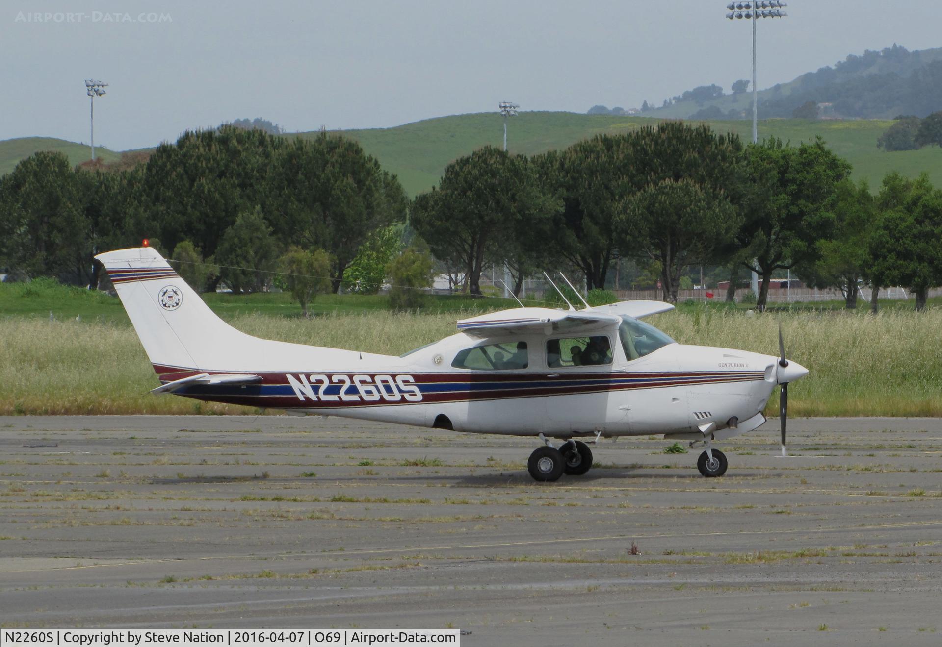 N2260S, 1976 Cessna T210L Turbo Centurion C/N 21061204, U.S. Coast Guard Auxiliary 1976 Cessna T210L Turbo-Centurion @ Petaluma Municipal Airport, CA taxiing for takeoff to KLVK (Livermore Municipal airport, CA) home base