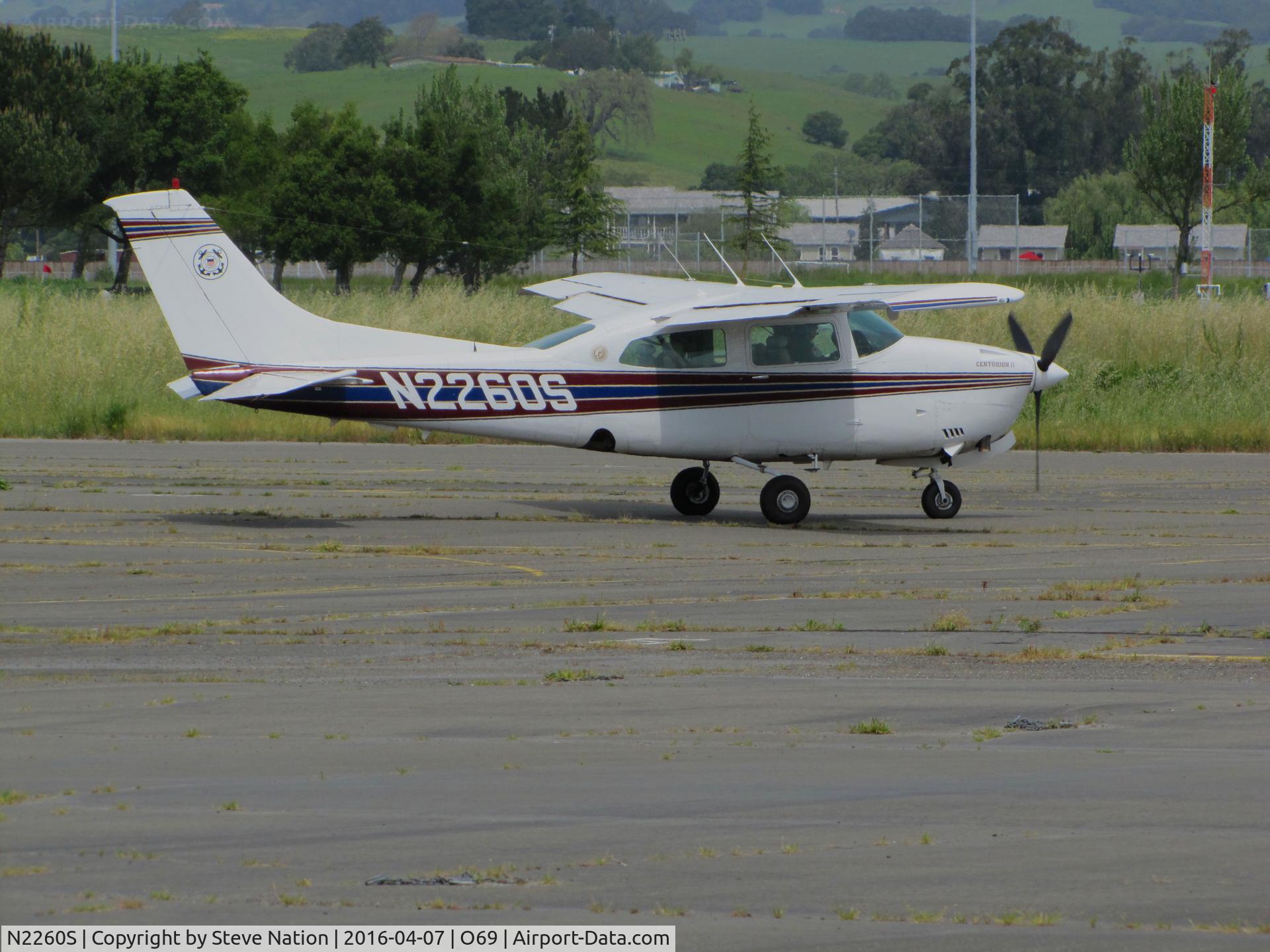 N2260S, 1976 Cessna T210L Turbo Centurion C/N 21061204, U.S. Coast Guard Auxiliary 1976 Cessna T210L Turbo-Centurion @ Petaluma Municipal Airport, CA taxiing for takeoff to KLVK (Livermore Municipal airport, CA) home base