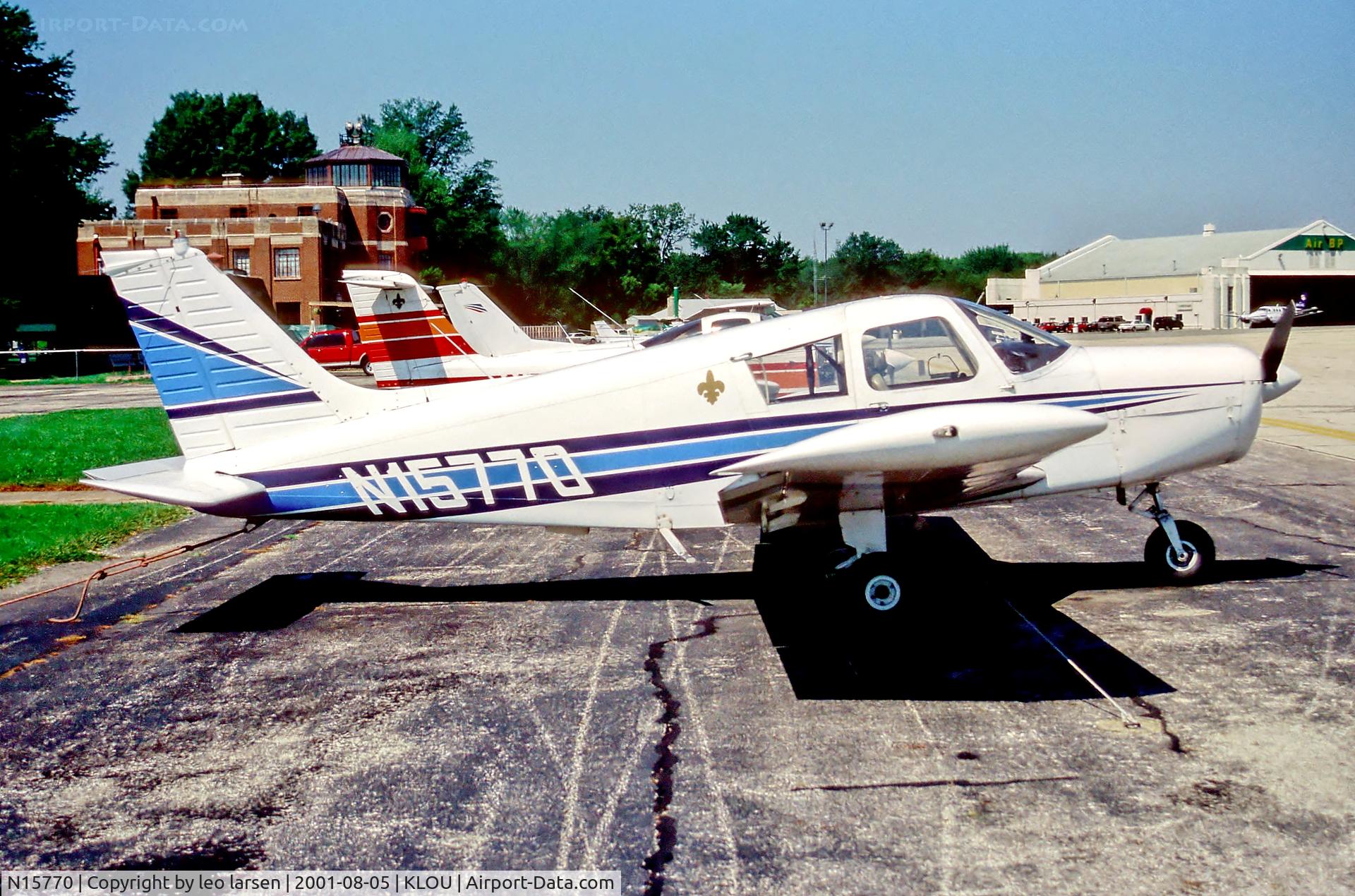 N15770, 1972 Piper PA-28-140 C/N 28-7325159, Bowman Field USA 5.8.01