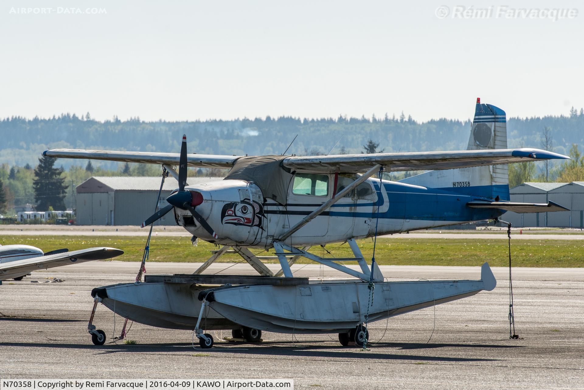 N70358, 1973 Cessna A185F Skywagon 185 C/N 18502129, Parked by main terminal building at KAWO (AWO).