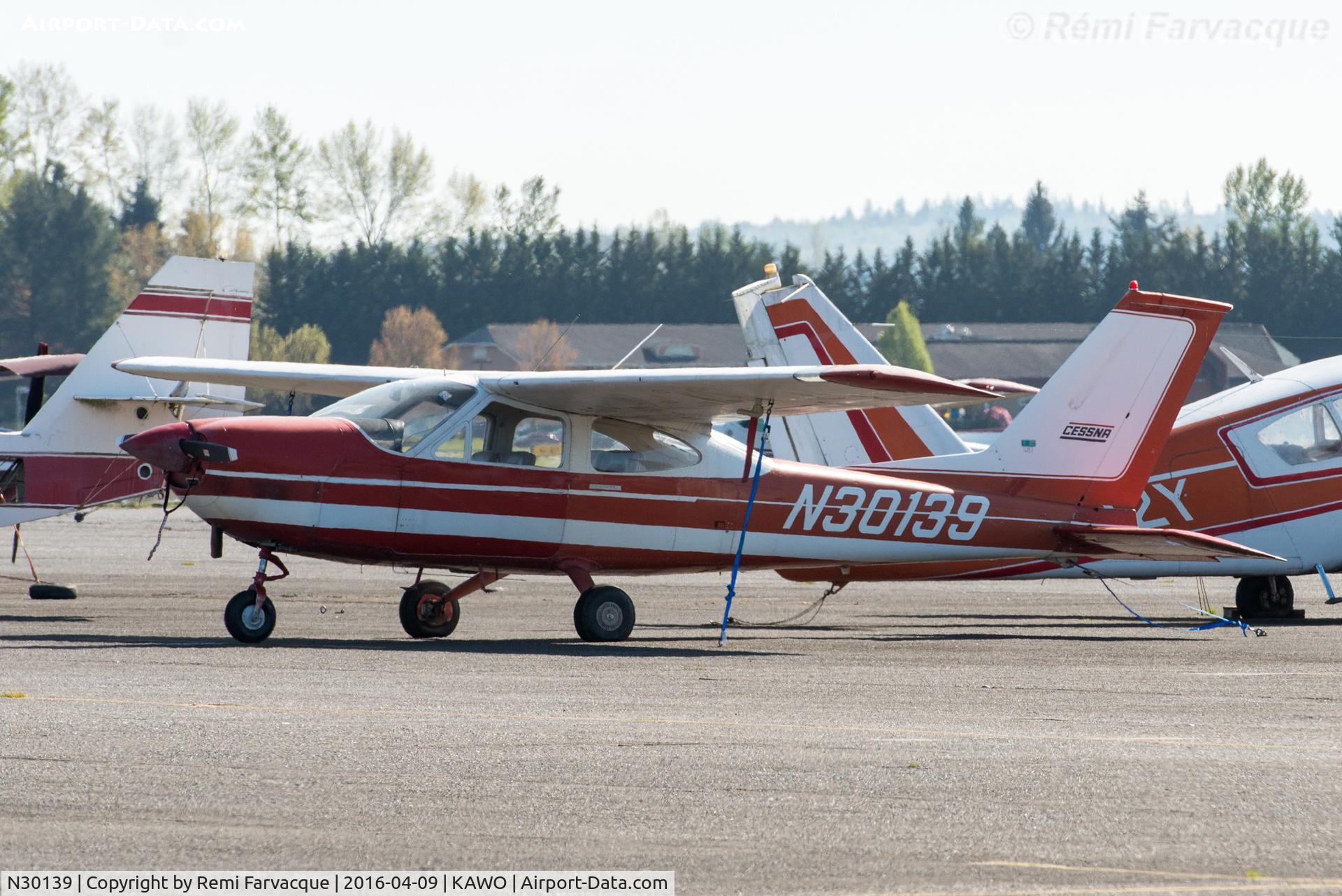 N30139, 1968 Cessna 177 Cardinal C/N 17701074, Parked by main terminal building at KAWO (AWO).