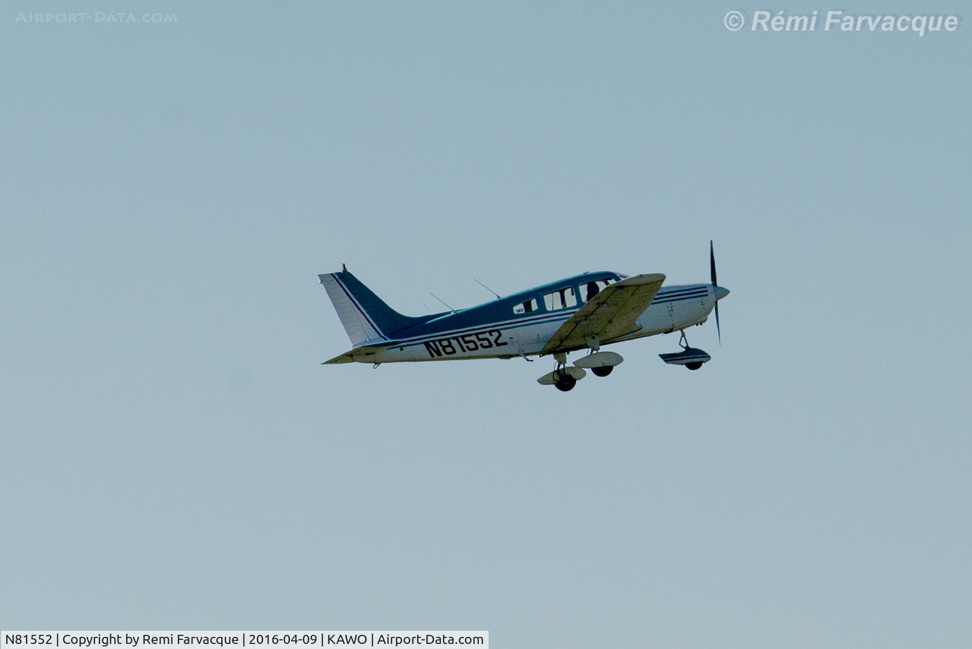 N81552, 1974 Piper PA-28-151 C/N 28-7415255, Take-off, north.