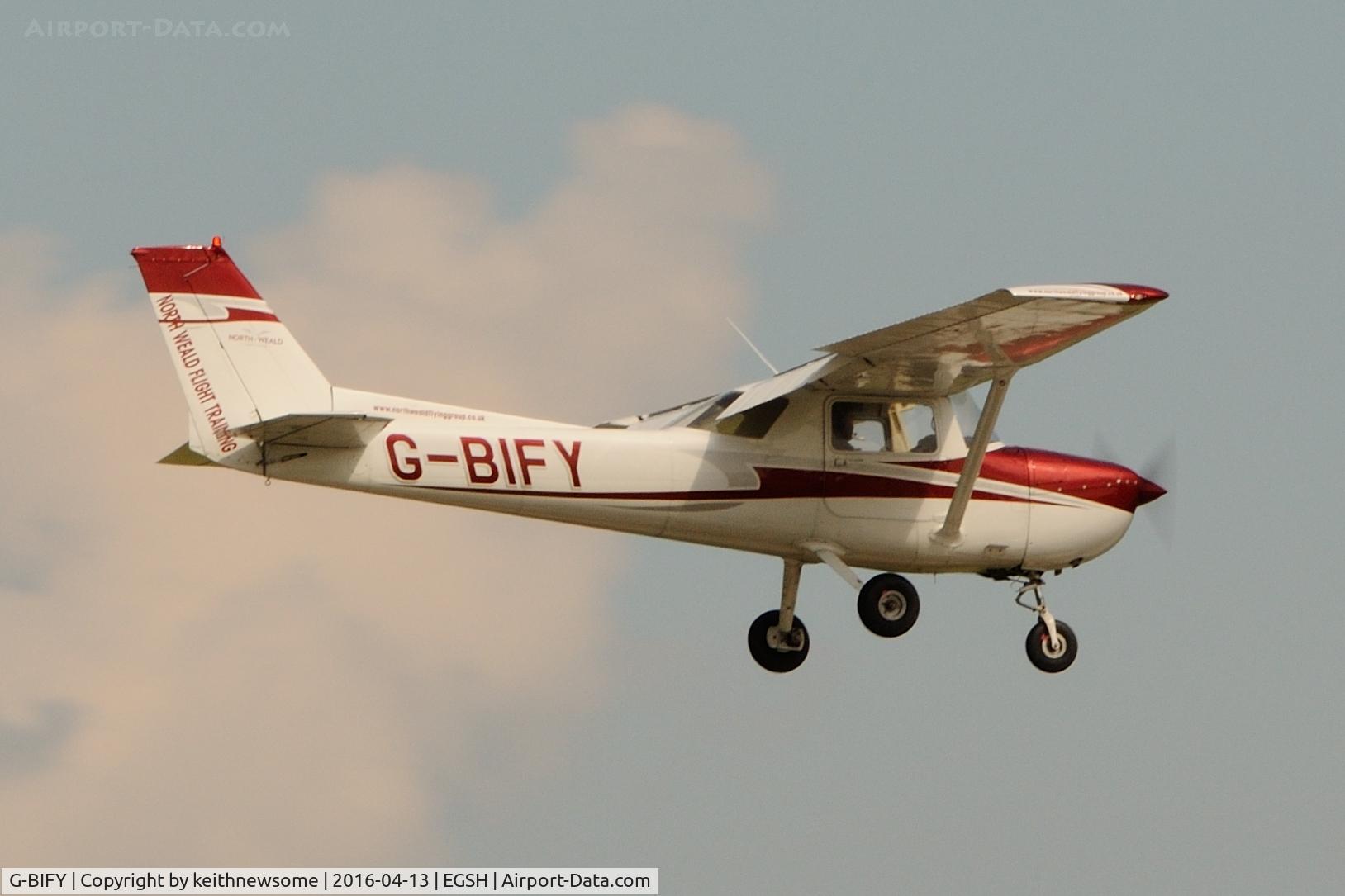 G-BIFY, 1972 Reims F150L C/N 0829, Updated colour scheme.