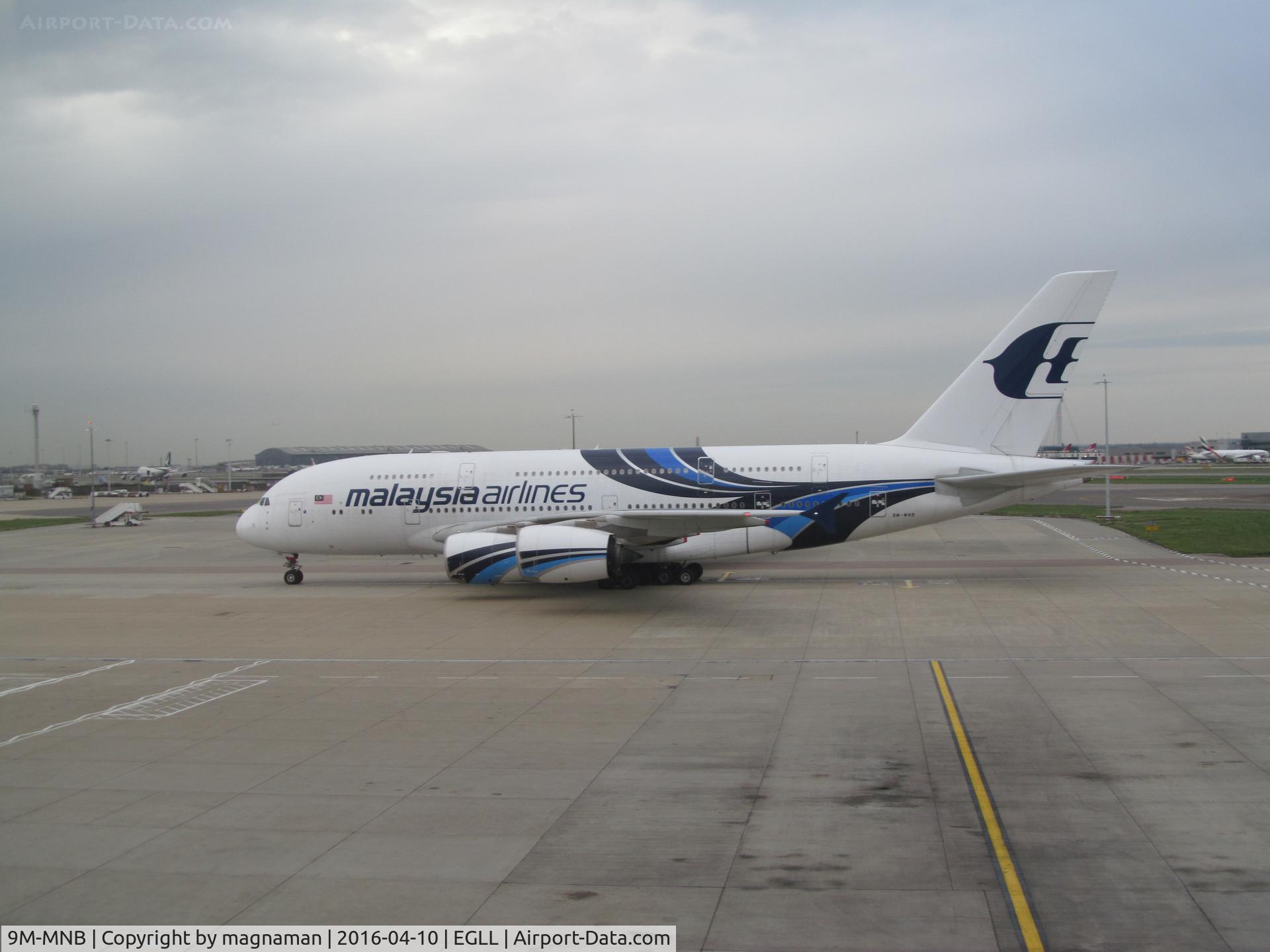 9M-MNB, 2012 Airbus A380-841 C/N 081, taxying past terminal 4