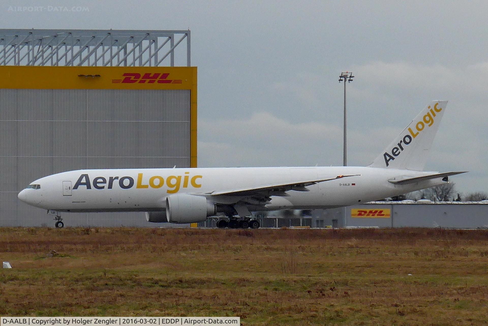 D-AALB, 2009 Boeing 777-FZN C/N 36002, Arrival on twy sierra...