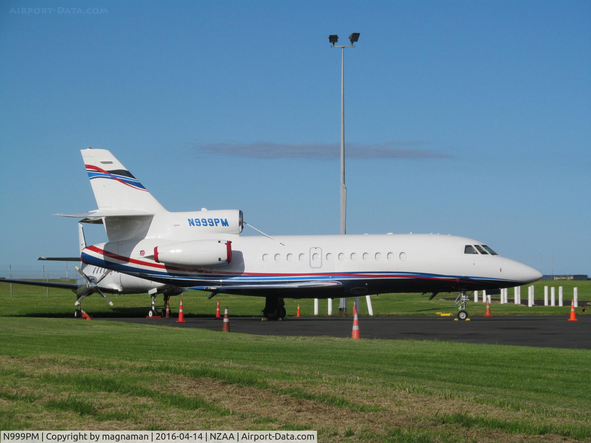 N999PM, 2000 Dassault Falcon 900EX C/N 70, Still sat on AKL apron