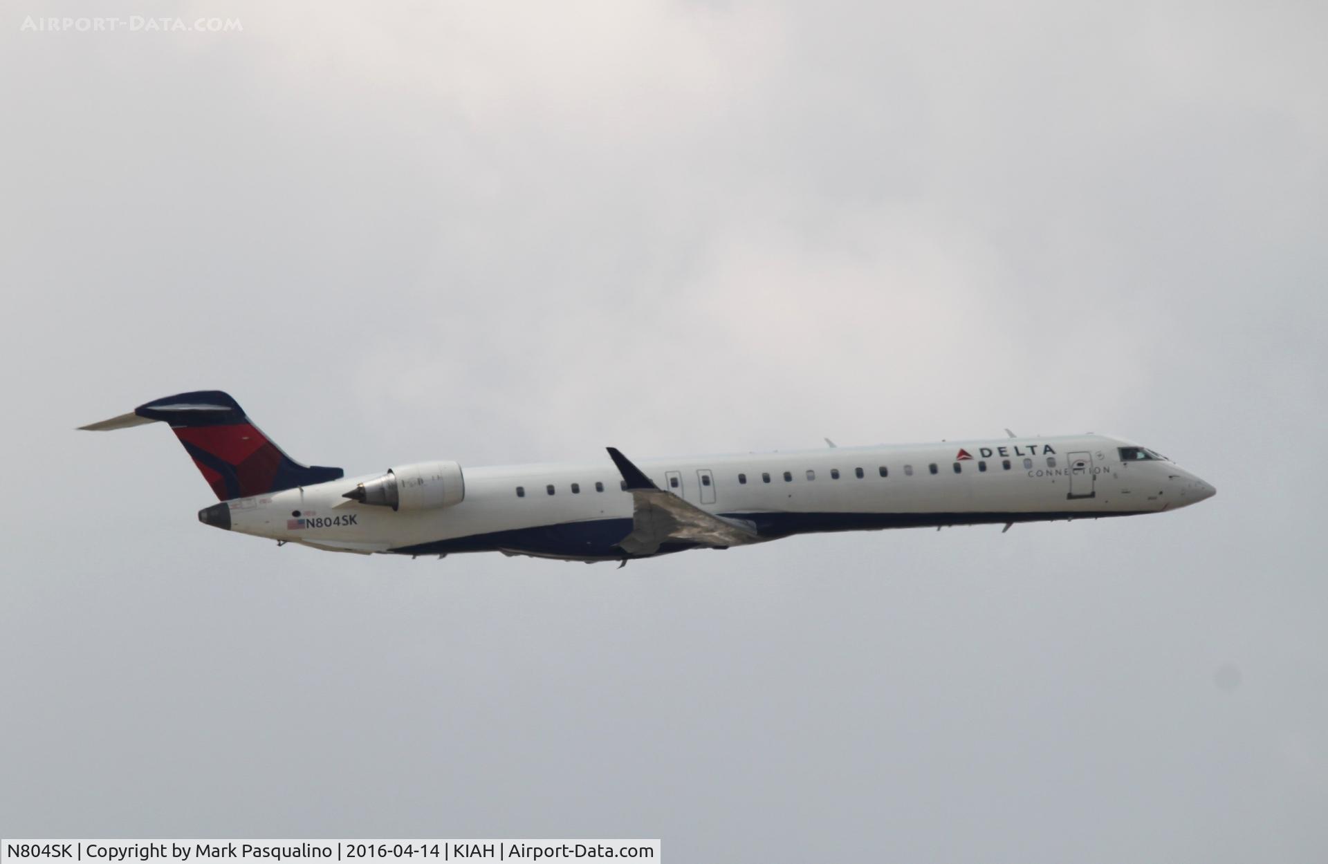 N804SK, 2006 Bombardier CRJ-900ER (CL-600-2D24) C/N 15067, CL600-2D24