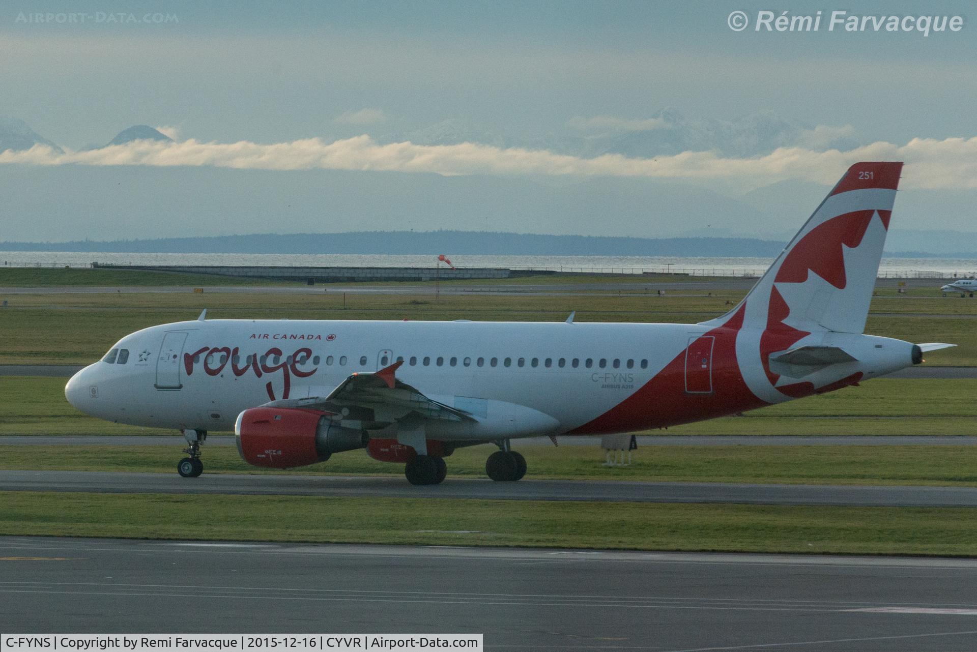 C-FYNS, 1997 Airbus A319-114 C/N 572, Taxiing for take-off, south runway.