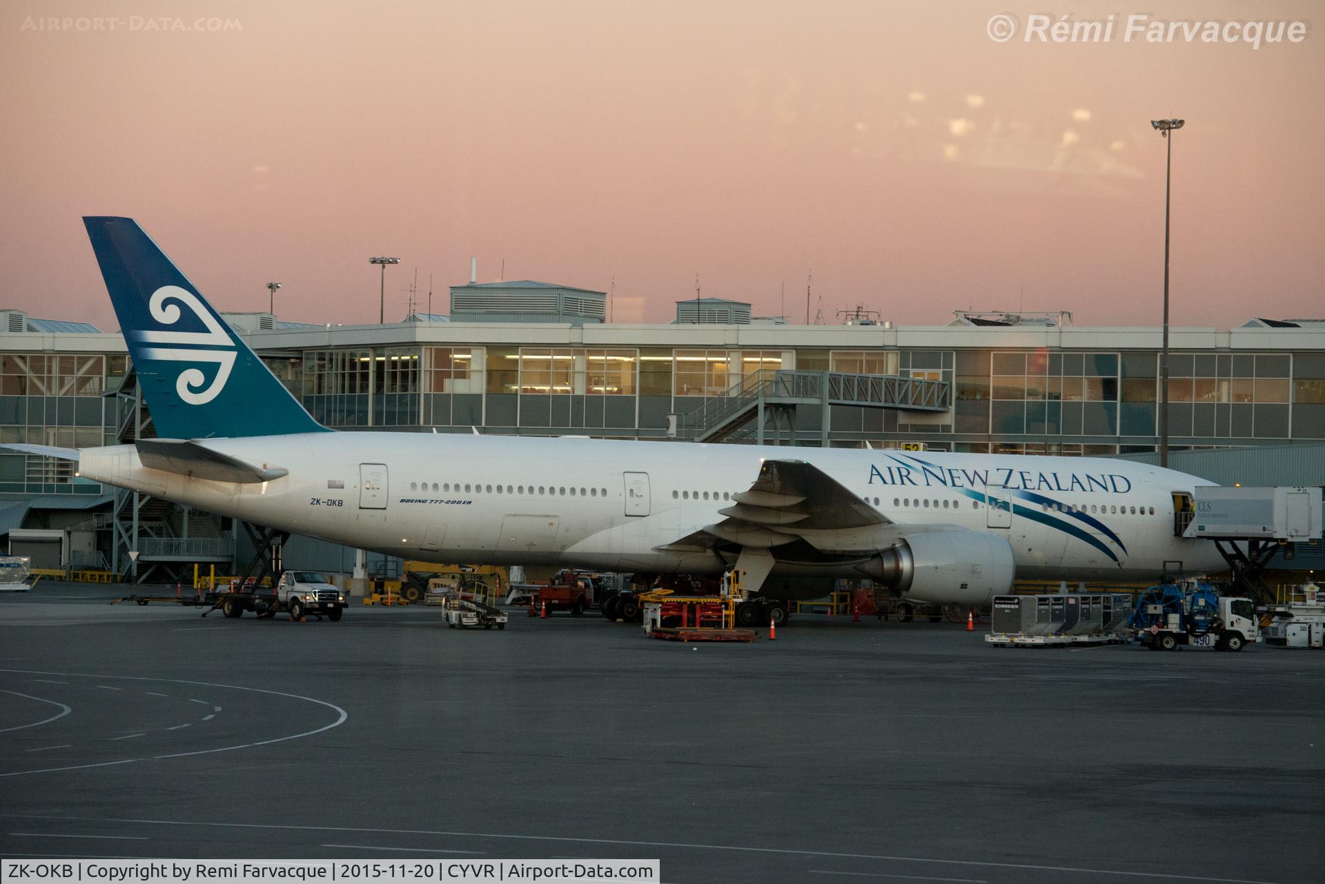 ZK-OKB, 2005 Boeing 777-219/ER C/N 34376, Parked at international terminal.