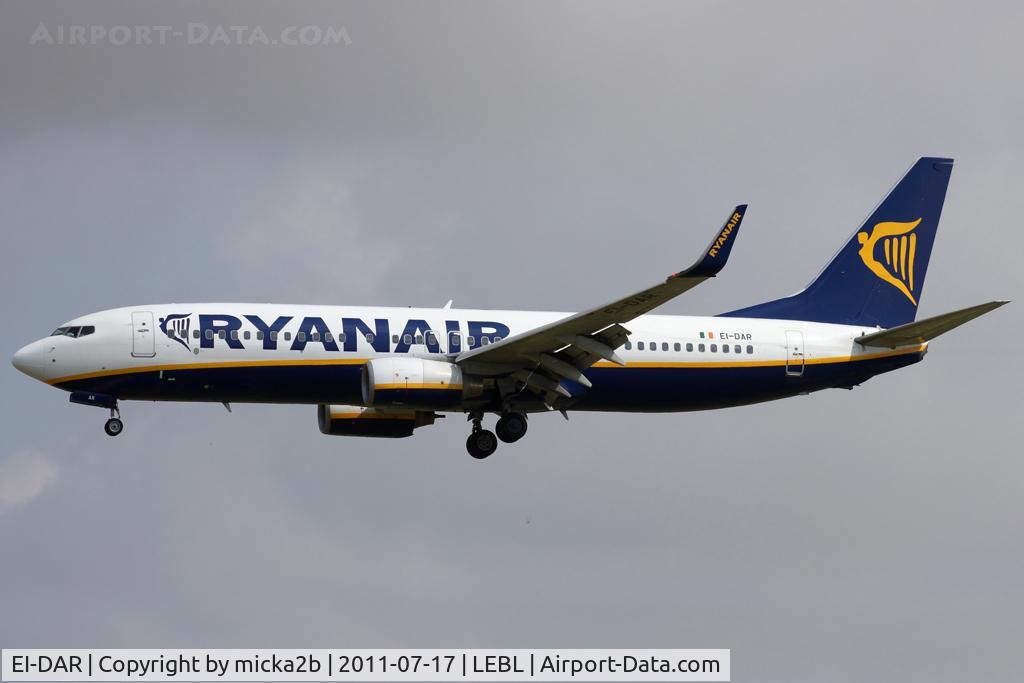 EI-DAR, 2003 Boeing 737-8AS C/N 33552, Landing