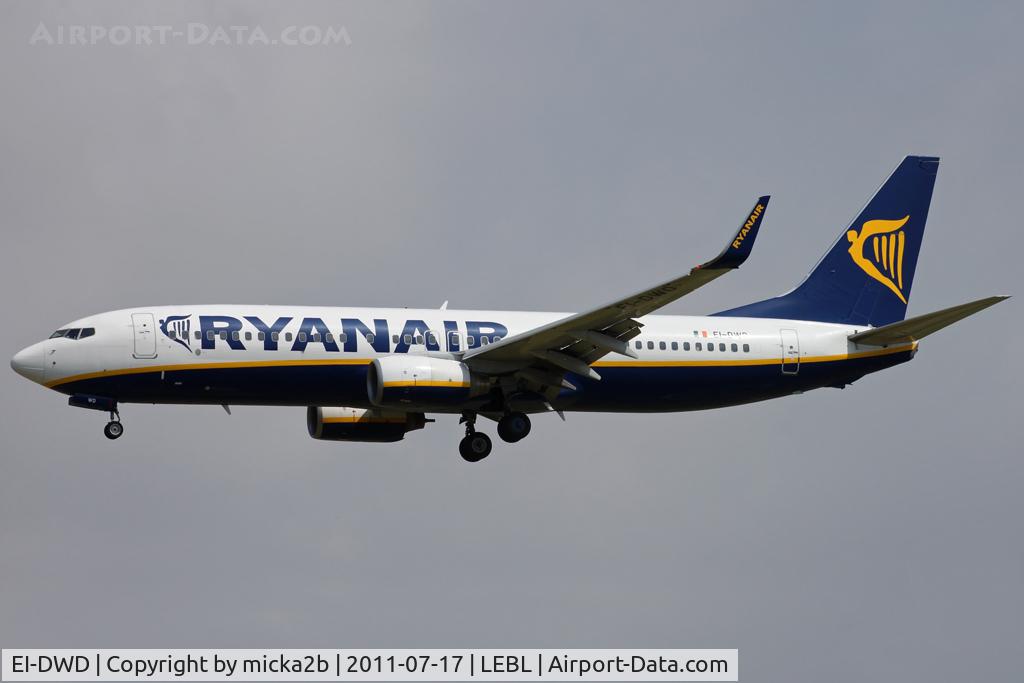 EI-DWD, 2007 Boeing 737-8AS C/N 33642, Landing