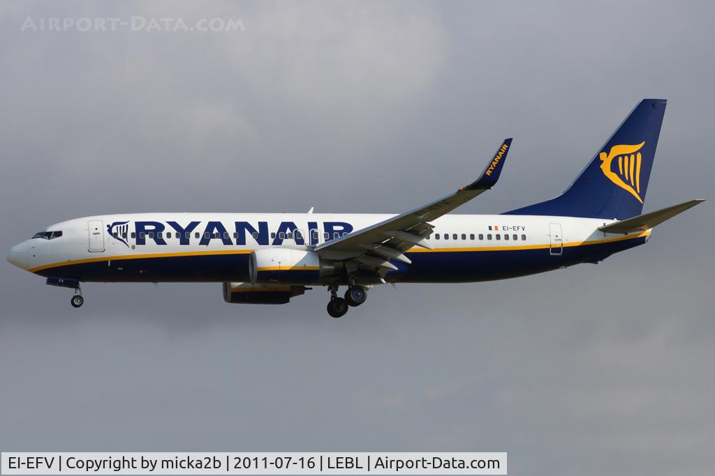 EI-EFV, 2009 Boeing 737-8AS C/N 35017, Landing