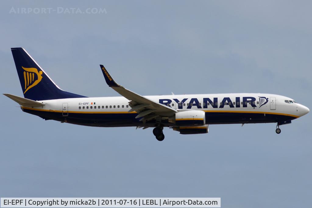 EI-EPF, 2011 Boeing 737-8AS C/N 40309, Landing