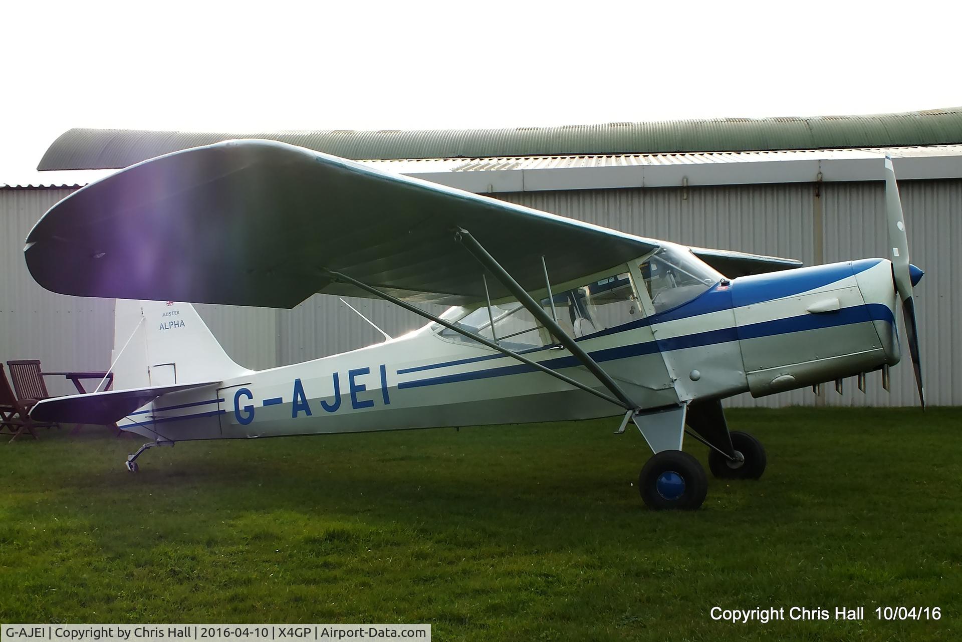 G-AJEI, 1946 Auster J-1N Alpha C/N 2313, on a private strip in Lincolnshire