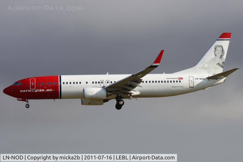 LN-NOD, 2008 Boeing 737-8Q8 C/N 35280, Landing