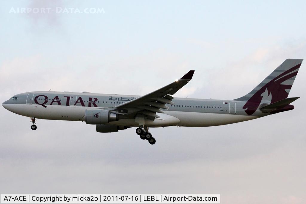A7-ACE, 2004 Airbus A330-203 C/N 571, Landing