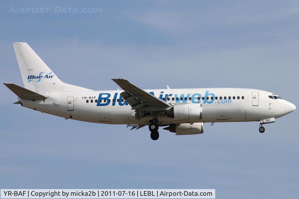 YR-BAF, 1989 Boeing 737-322 C/N 24453, Landing