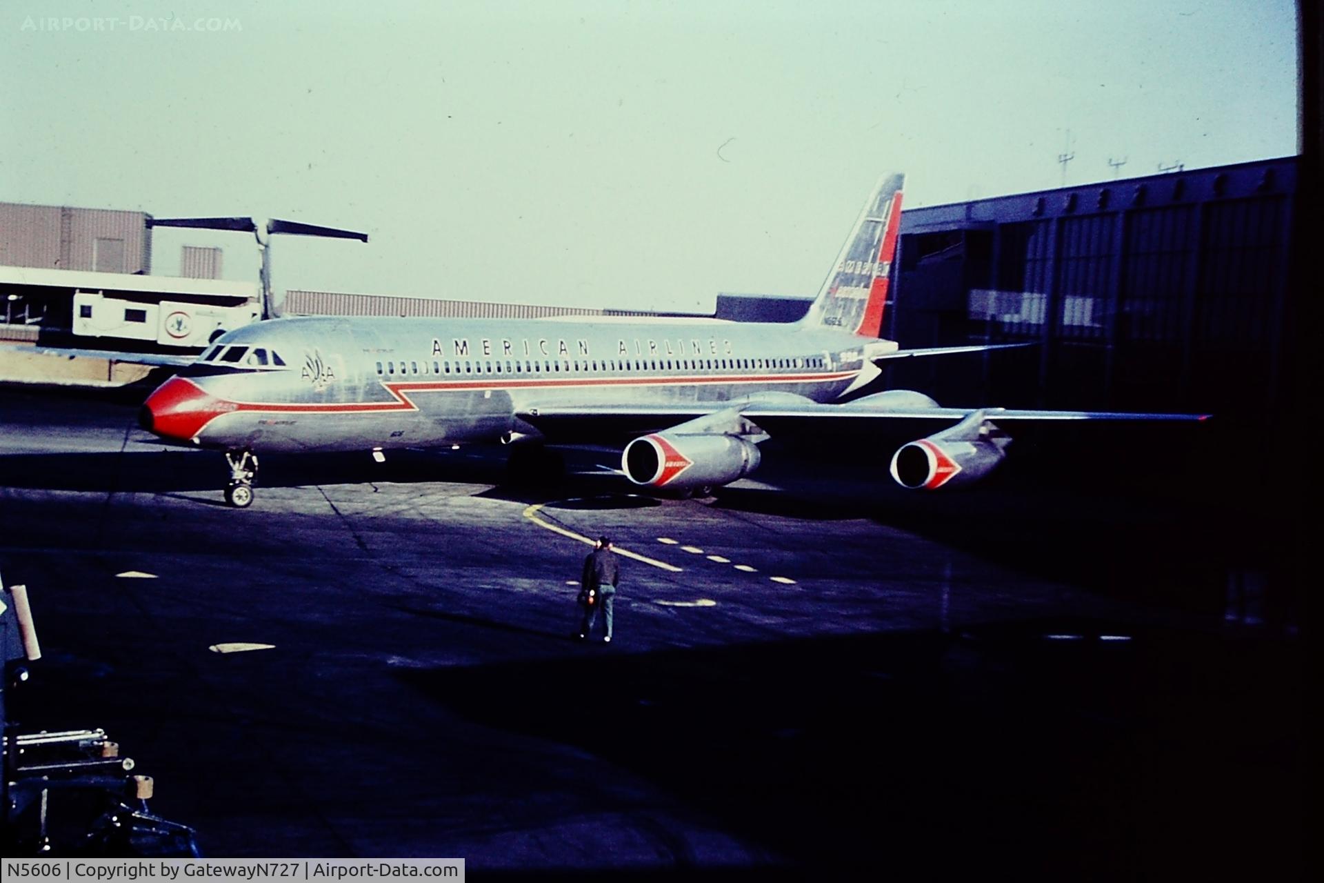 N5606, 1962 Convair CV-990-30A-5 Coronado C/N 30-10-34, Two different CV990s wore the reg. N5606 for AA. The first was c/n 30-10-10 which went on to be OD-AEX & was destroyed 12.28.1968 by Israeli commandos. The second was 30-10-34, which originally came to AA as N5602. Could be either aircraft, date uncertain