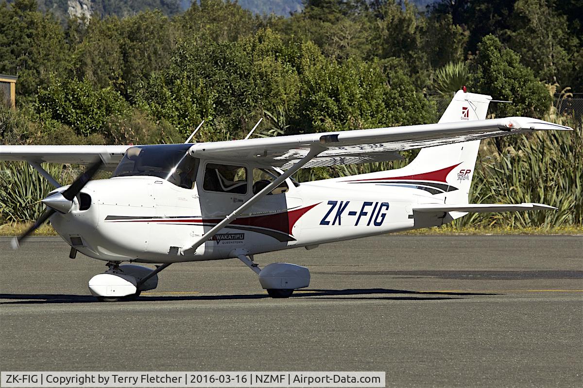 ZK-FIG, 2004 Cessna 172S C/N 172S9619, At Milford Sound , South Island , New Zealand