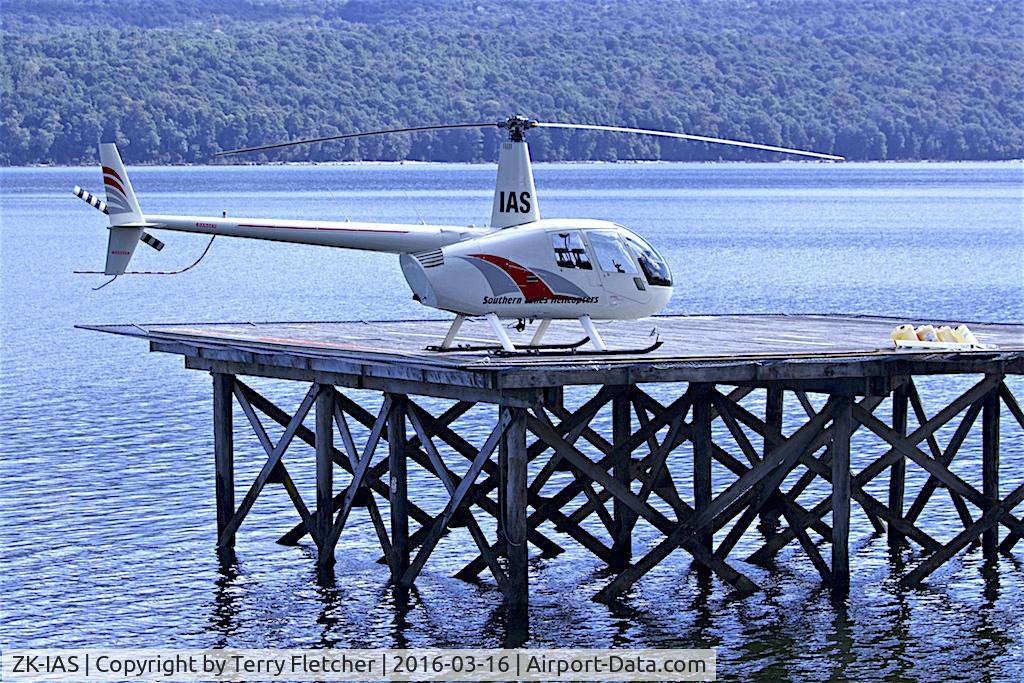 ZK-IAS, Robinson R22 Beta C/N 1891, At the Heliport by the side of Lake Te Anau