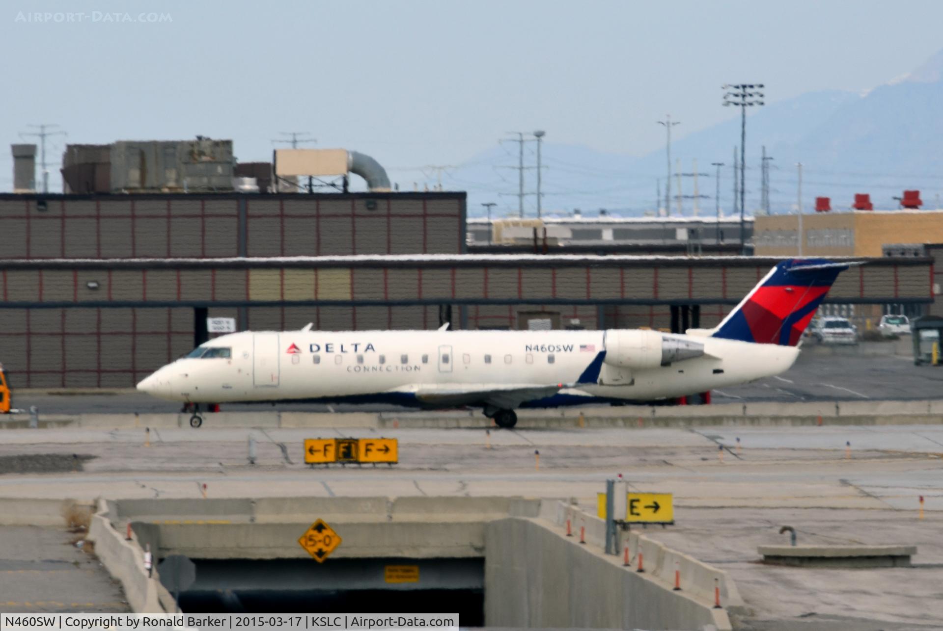 N460SW, 2003 Bombardier CRJ-200LR (CL-600-2B19) C/N 7803, Taxi SLC
