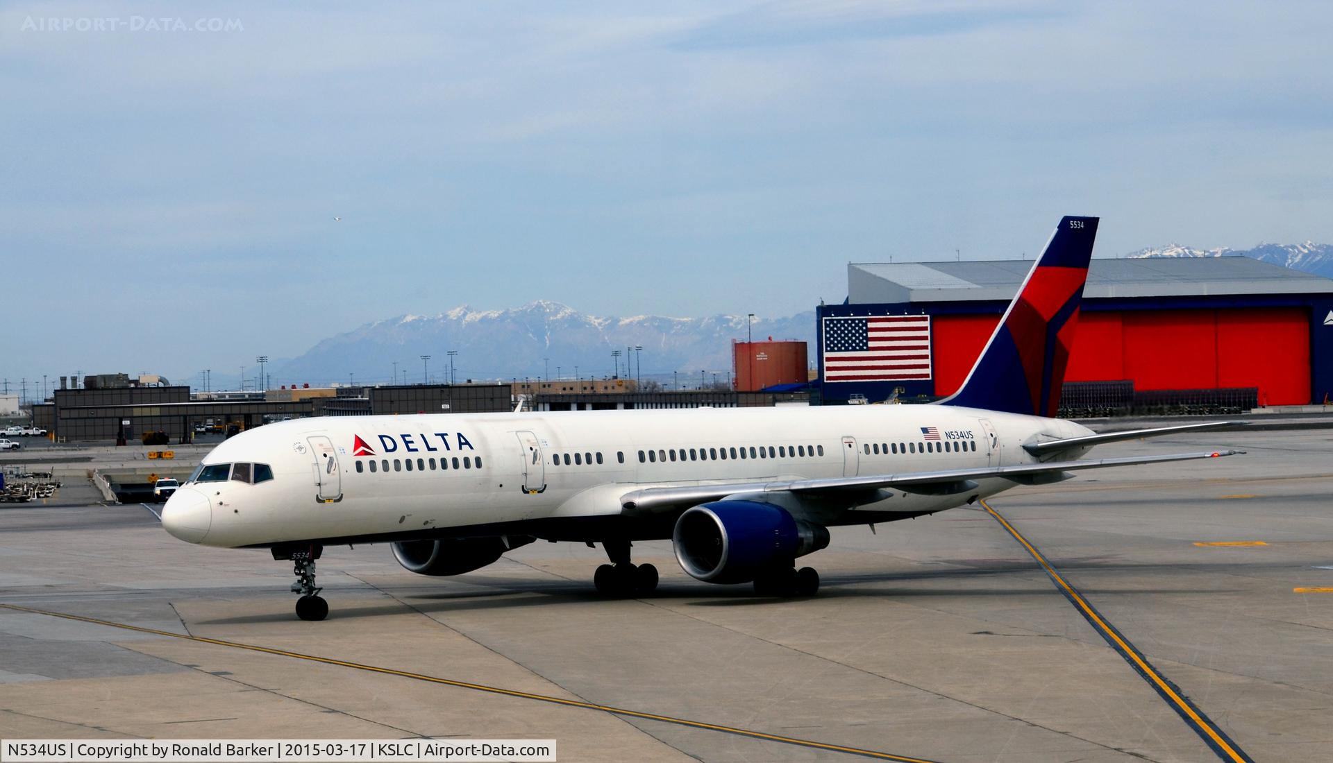 N534US, 1988 Boeing 757-251 C/N 24265, Taxi SLC