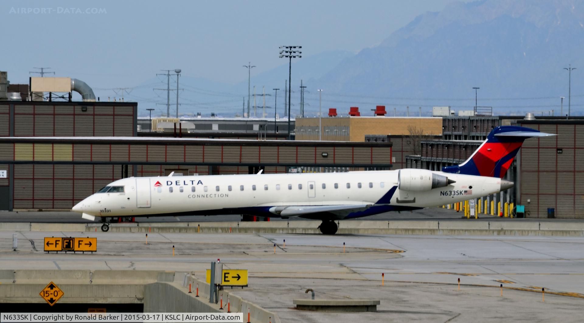 N633SK, 2011 Canadair CL-600-2C10 Regional Jet CRJ-700 C/N 10331, Taxi SLC
