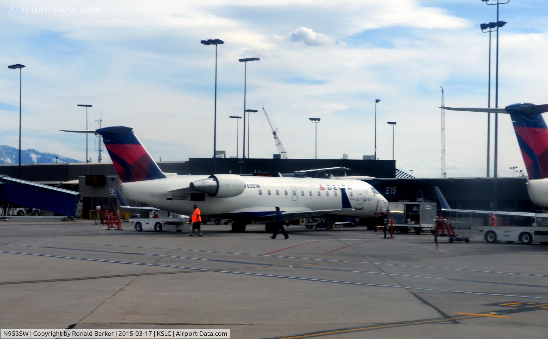 N953SW, 2003 Bombardier CRJ-200LR (CL-600-2B19) C/N 7813, At the gate SLC