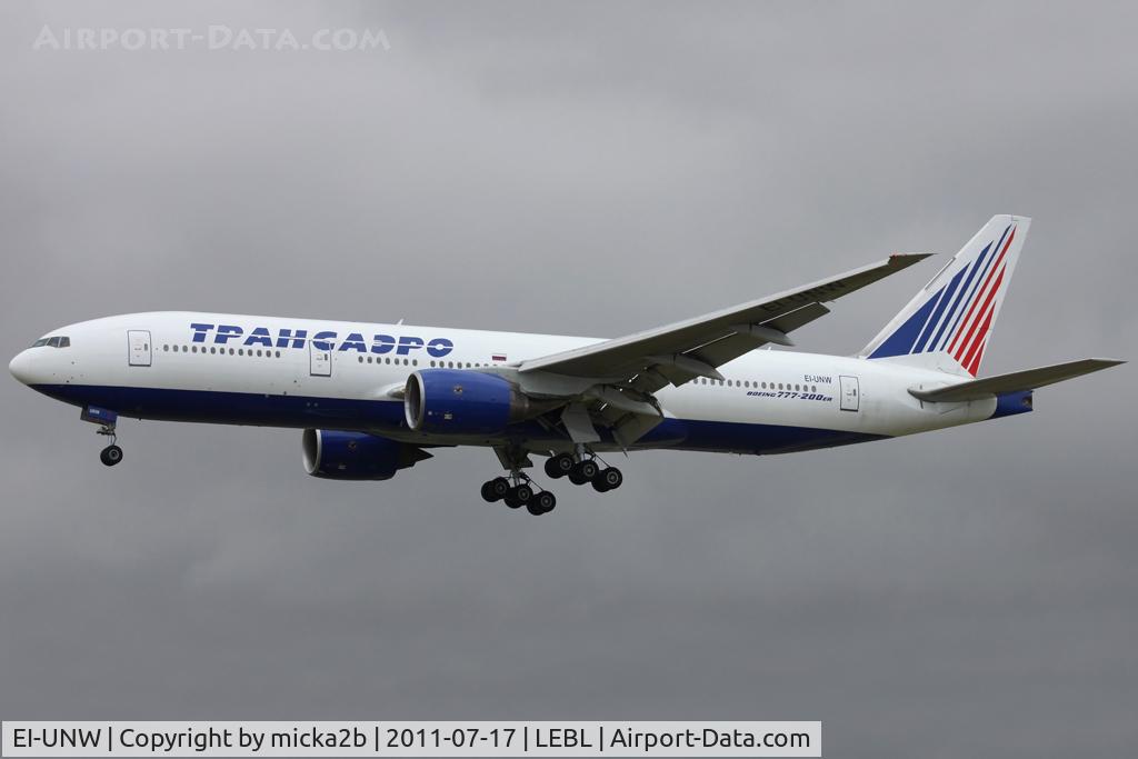 EI-UNW, 1999 Boeing 777-222 C/N 30214, Landing