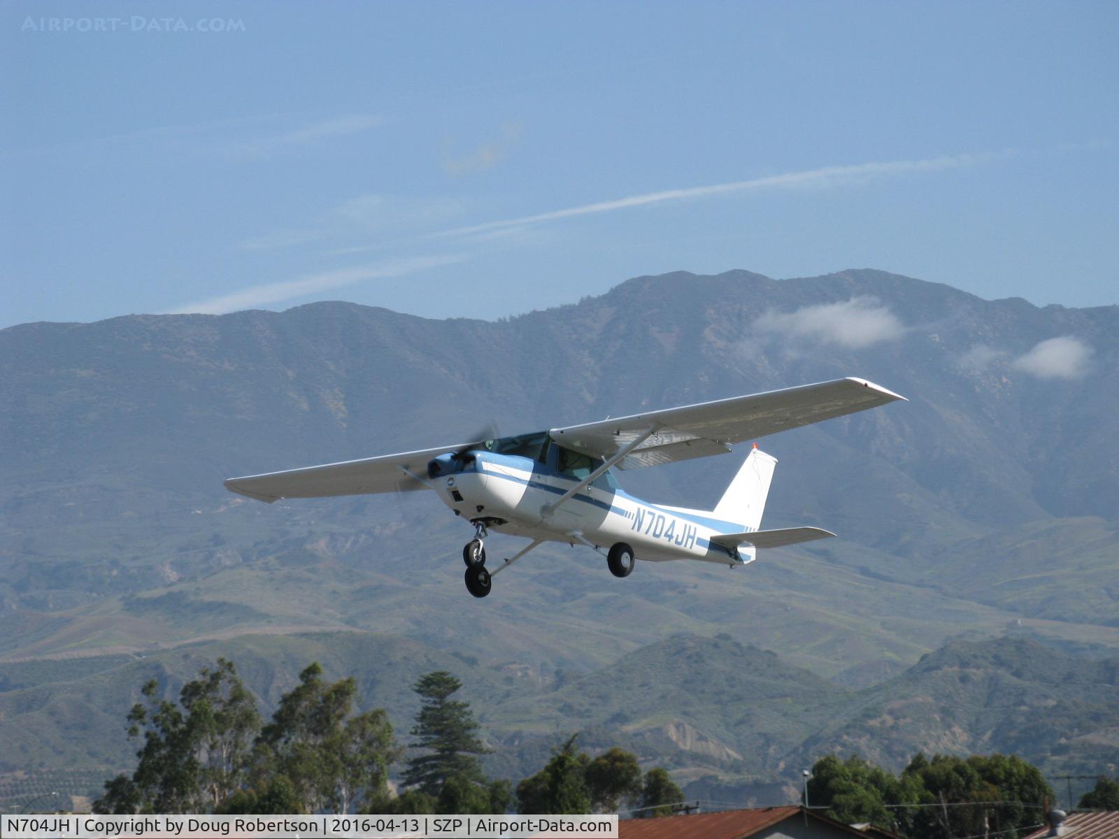 N704JH, 1976 Cessna 150M C/N 15078644, 1976 Cessna 150M, Continental O-200 100 Hp, takeoff climb Rwy 22