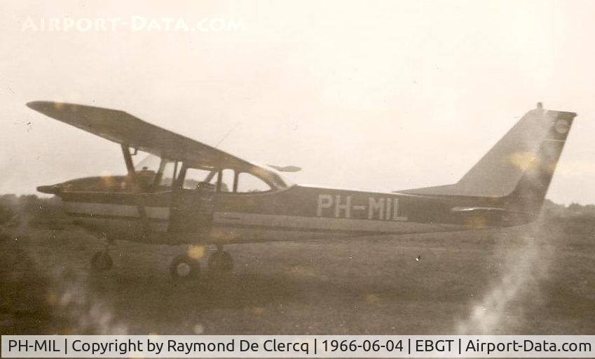 PH-MIL, 1965 Reims F172G C/N 0216, Picture taken with backlight at Ghent airport in 1966.