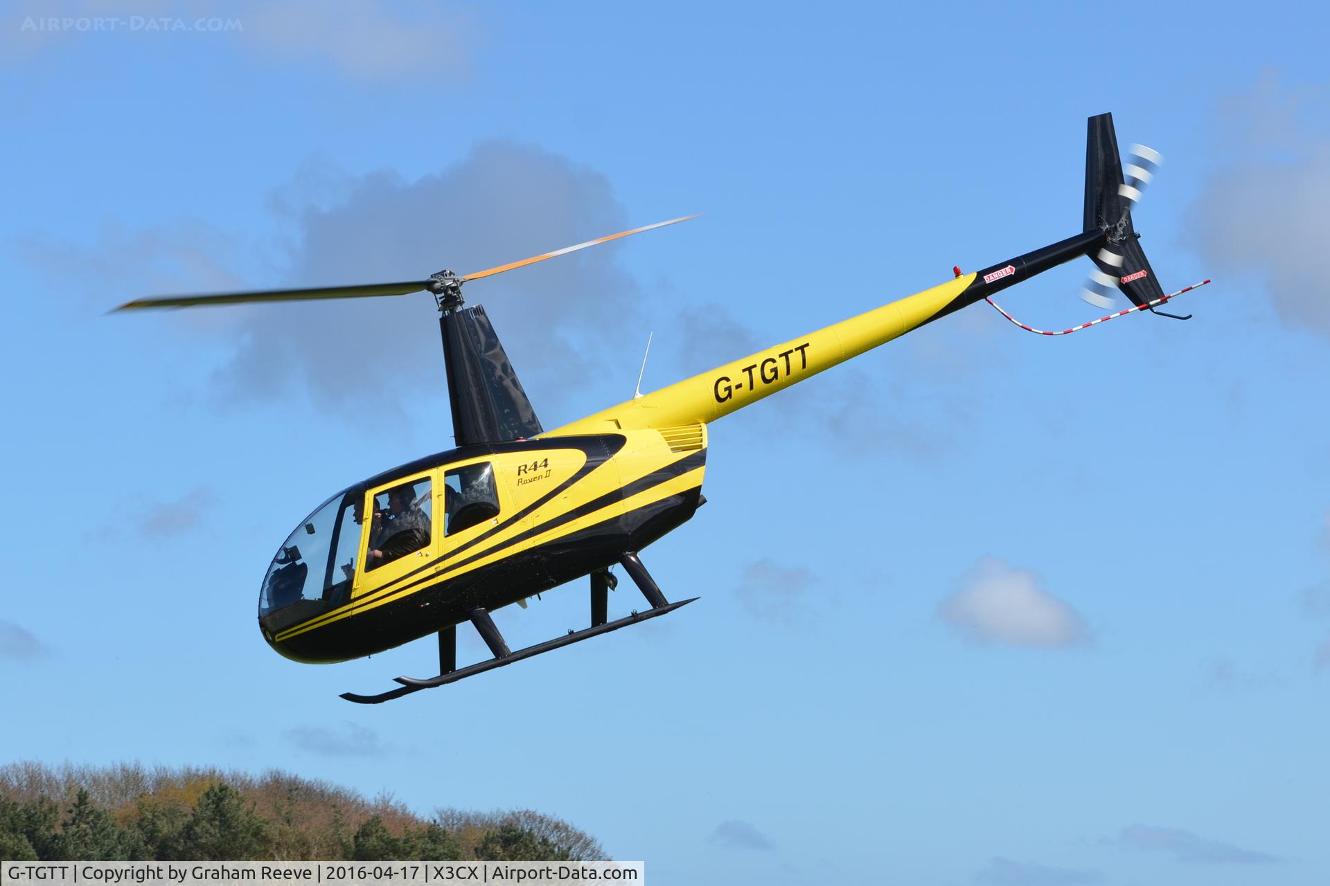 G-TGTT, 2002 Robinson R44 Raven II C/N 10023, Departing from Northrepps.