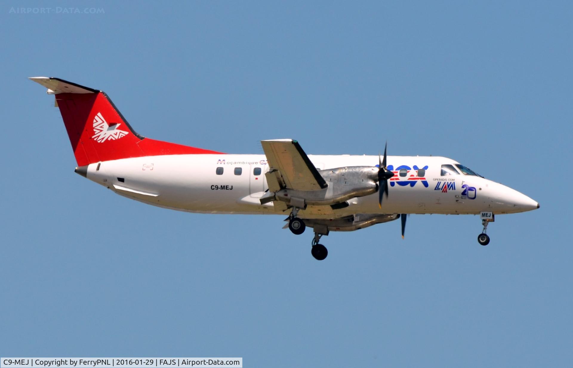 C9-MEJ, 1995 Embraer EMB-120RT Brasilia C/N 120252, MEX EMB120 arriving in JNB