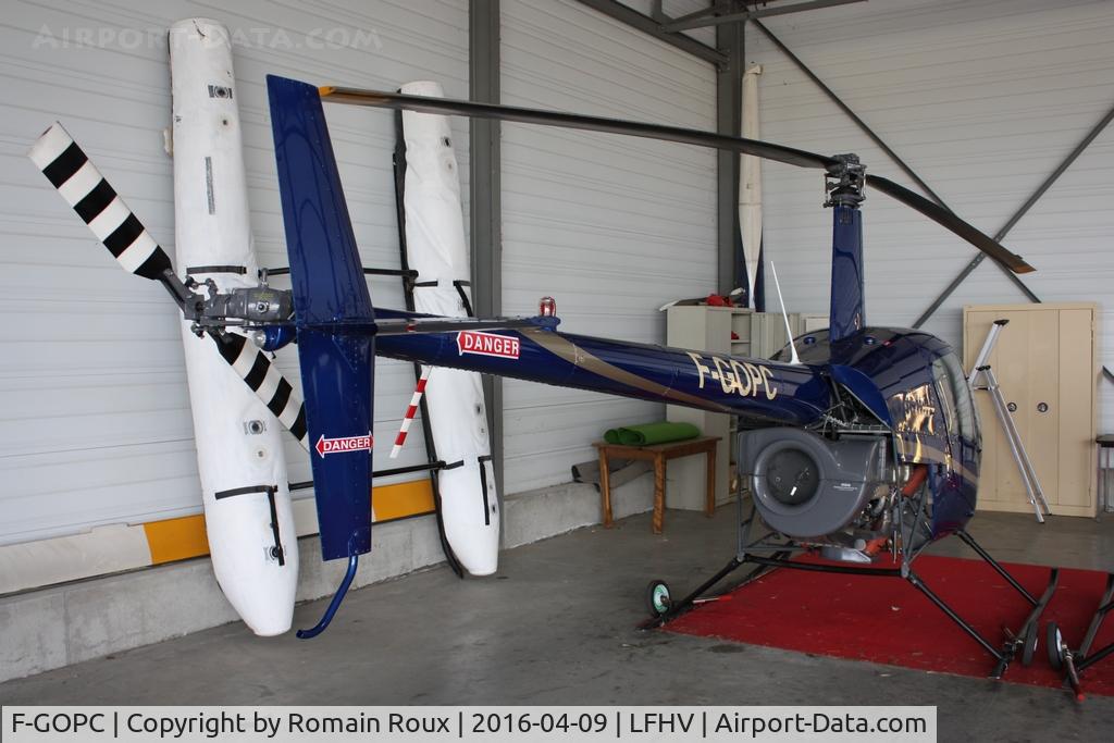 F-GOPC, Robinson R22 Mariner C/N 1648, Parked