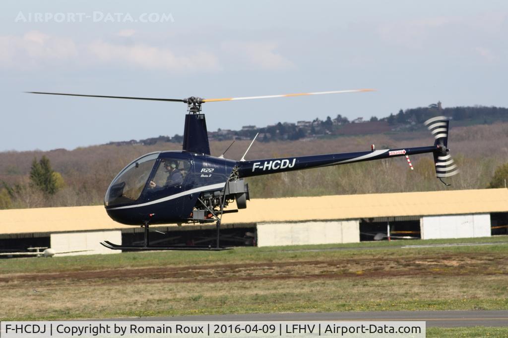 F-HCDJ, Robinson R22 Beta C/N 3751, Parked