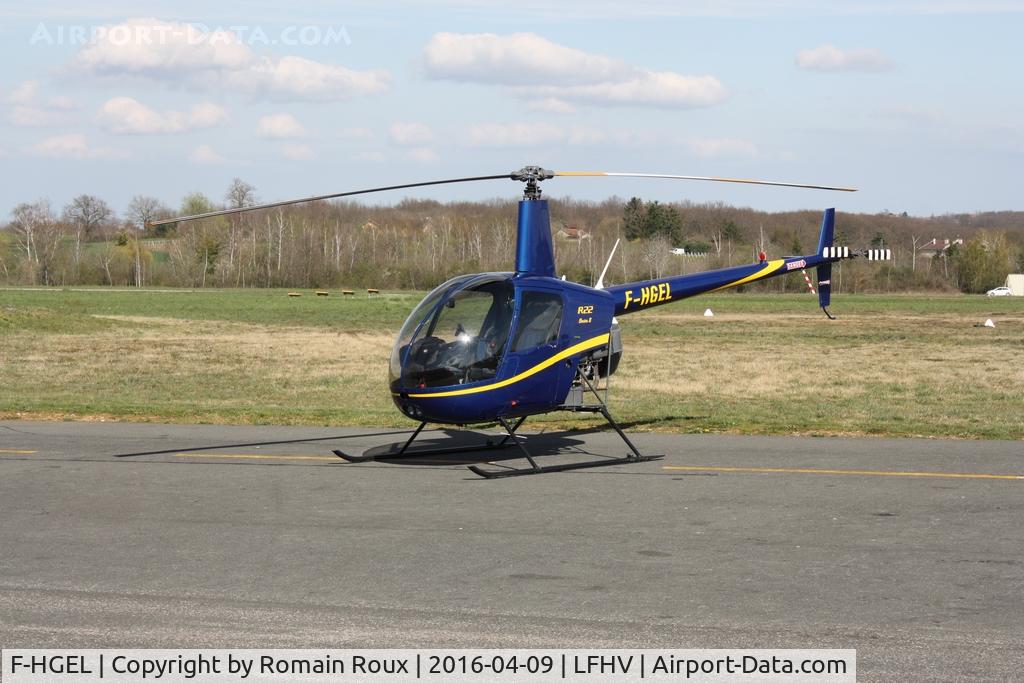 F-HGEL, Robinson R22 Beta II C/N 4456, Parked