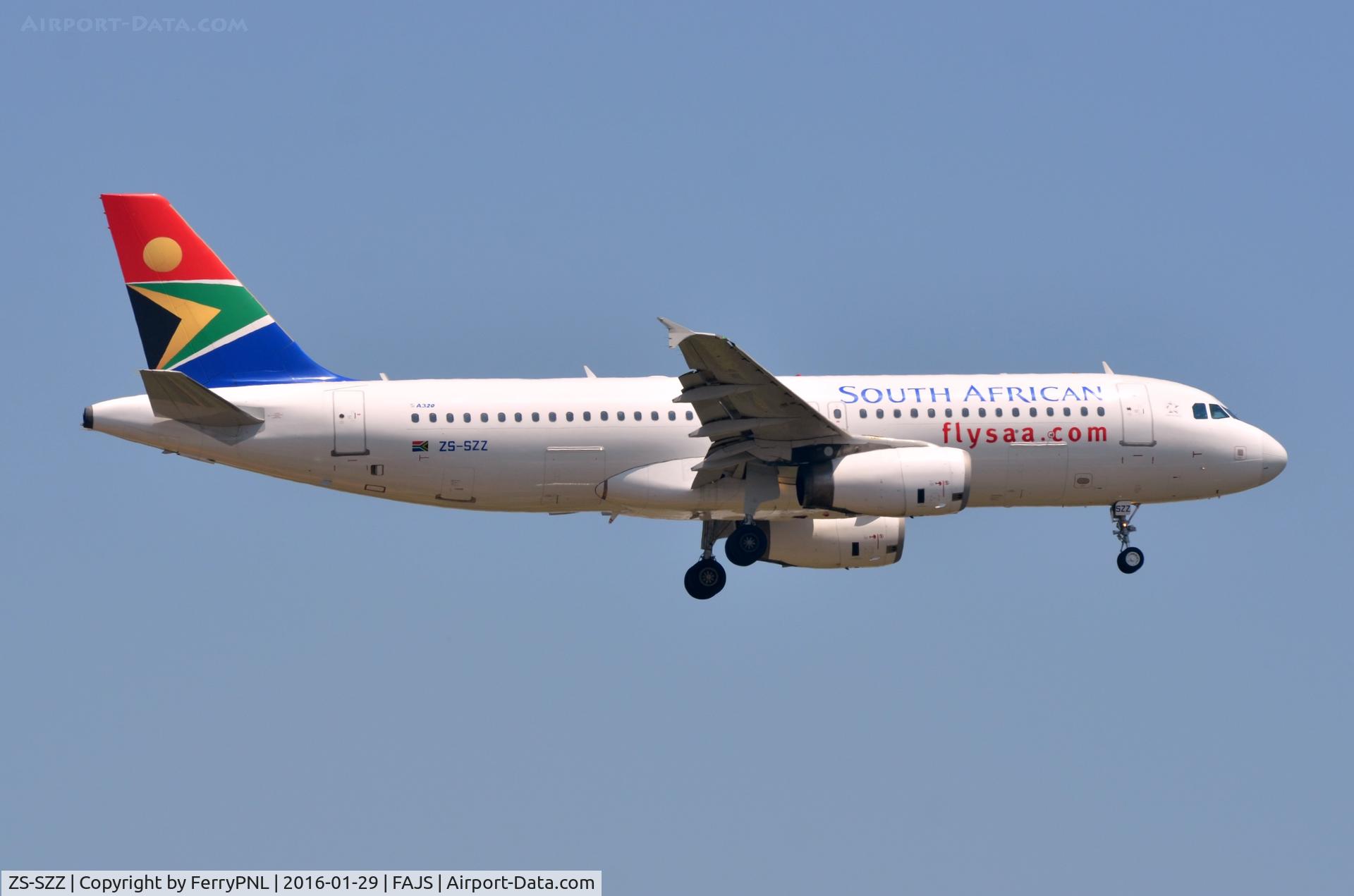 ZS-SZZ, 2011 Airbus A320-232 C/N 4990, SA A320 landing.