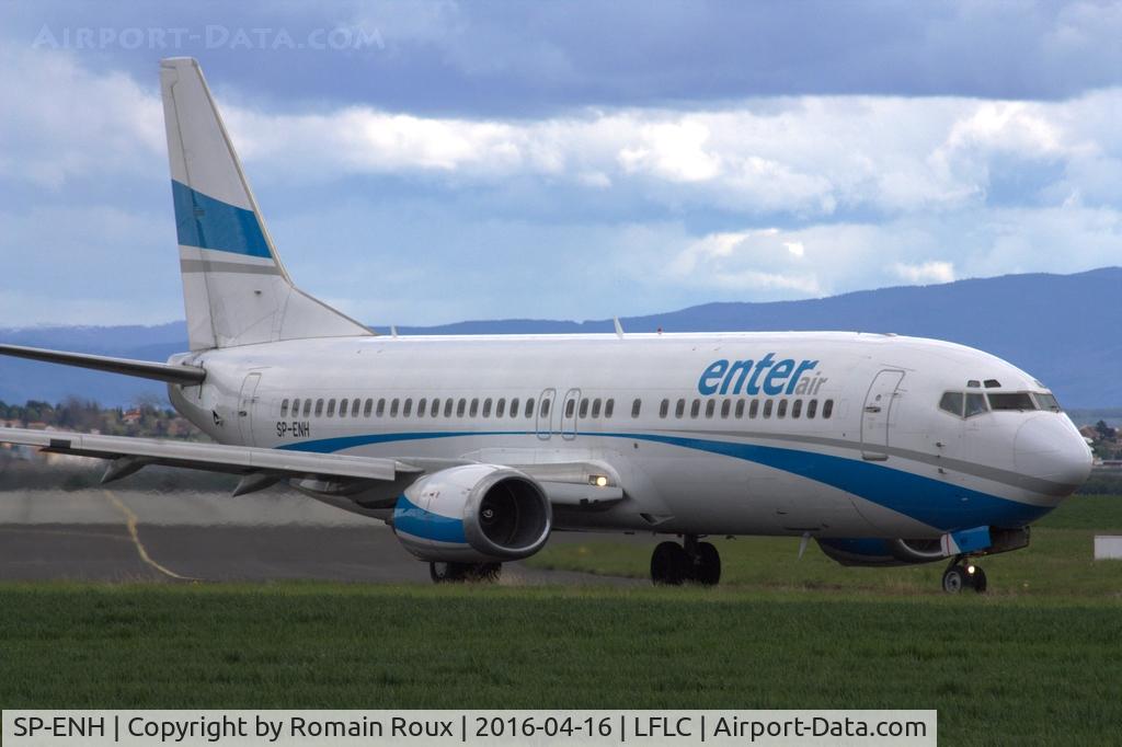 SP-ENH, 1997 Boeing 737-405 C/N 25795, Taxiing to Limoges