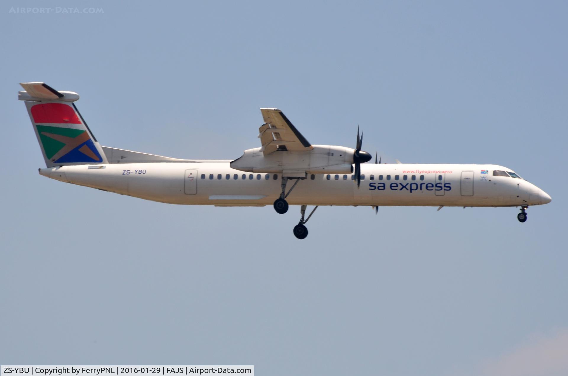 ZS-YBU, 2011 De Havilland Canada DHC-8-402Q Dash 8 Dash 8 C/N 4344, SA Expressz Dash8 landing.