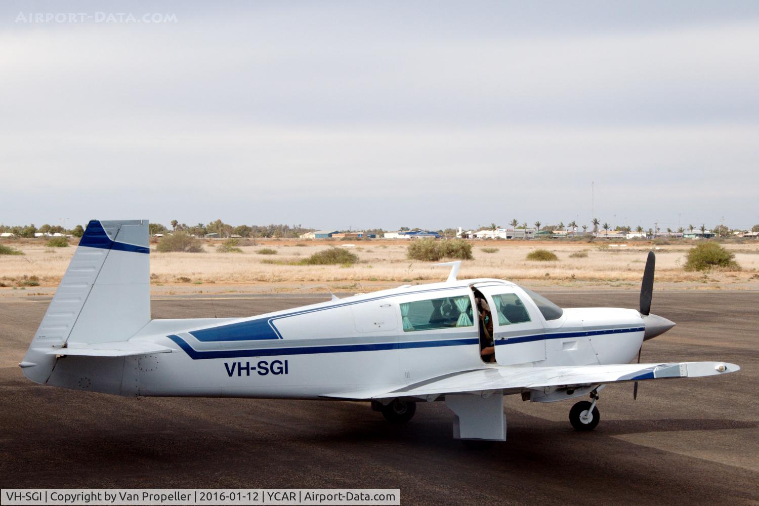 VH-SGI, 1978 Mooney M20J 201 C/N 24-0468, Mooney M20J being readied for flight at Carnarvon airport, Western Australia