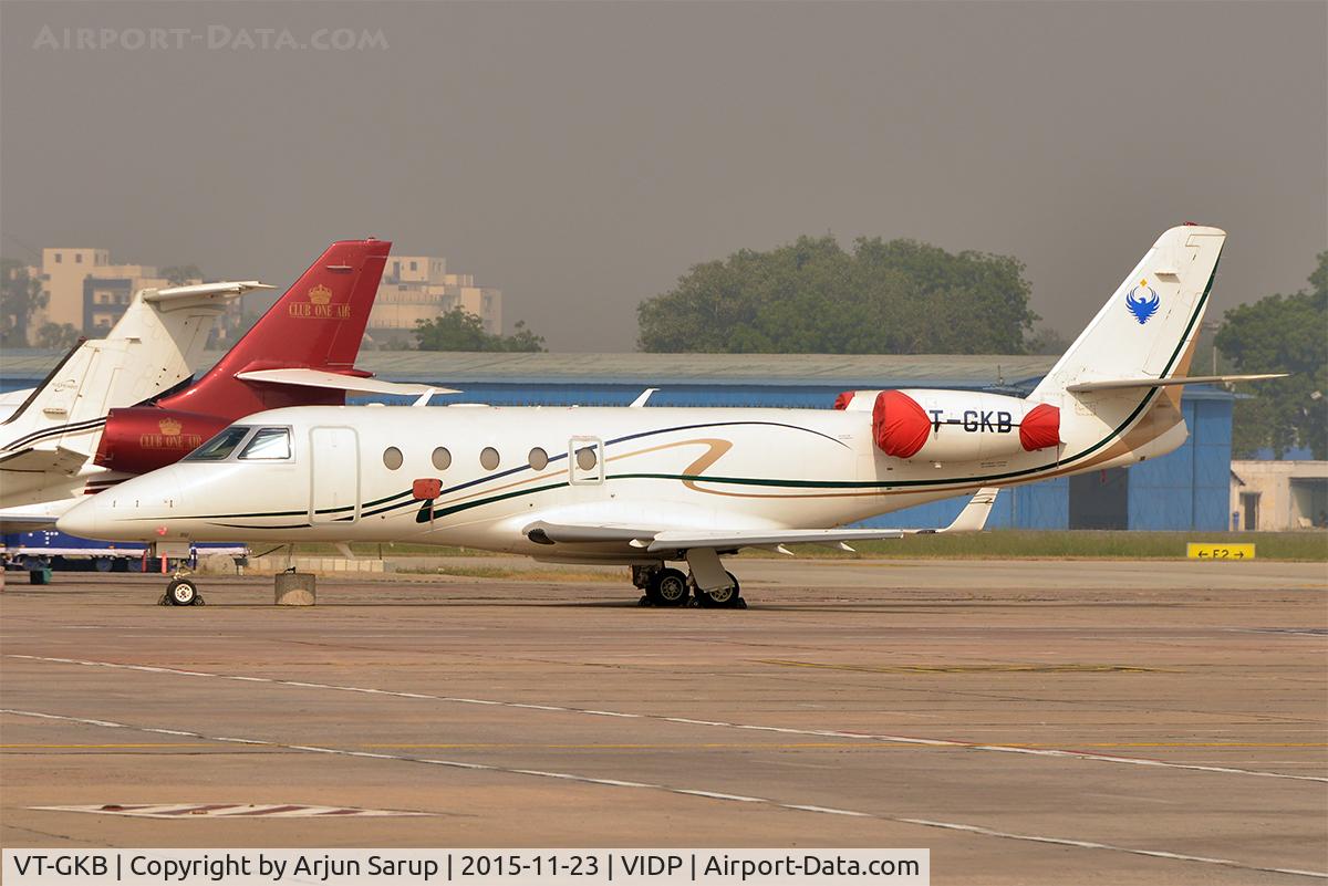 VT-GKB, Gulfstream G150 C/N 280, Orbit Aviation G150 on the apron at IGIA T-1.