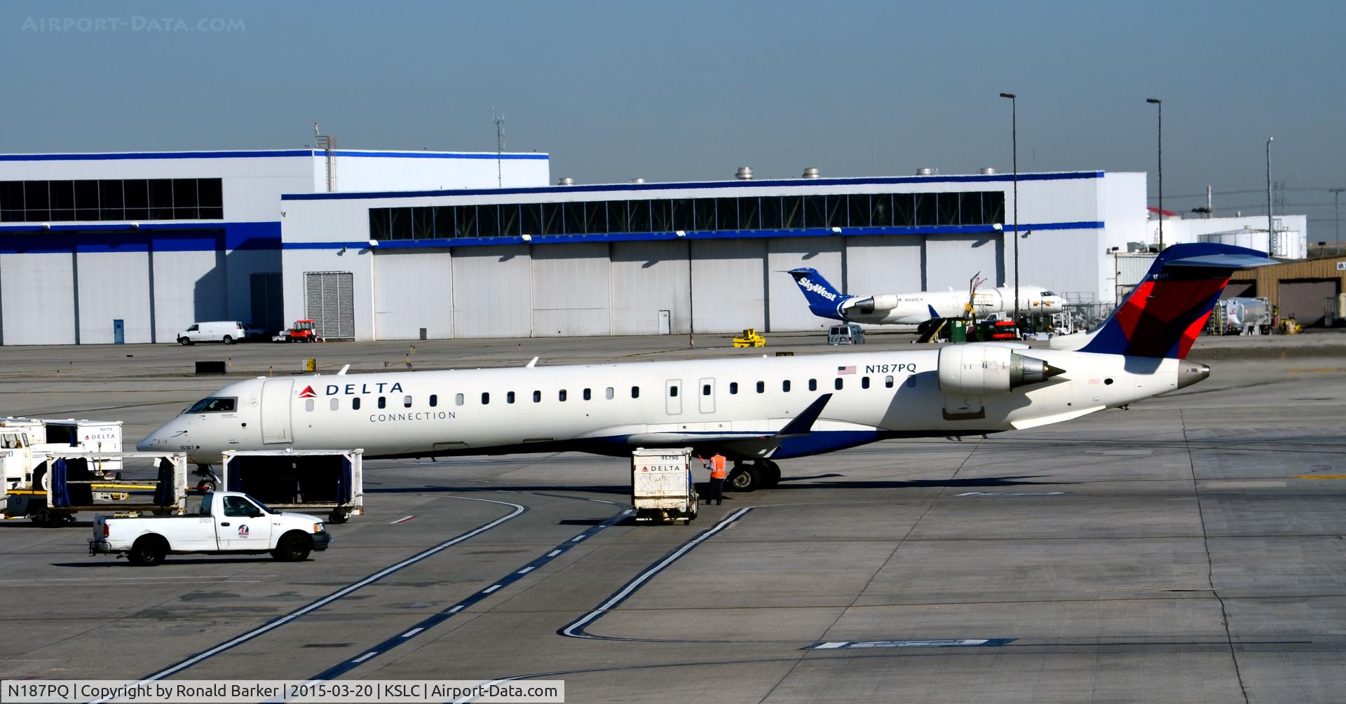N187PQ, 2008 Bombardier CRJ-900ER (CL-600-2D24) C/N 15187, Towed SLC