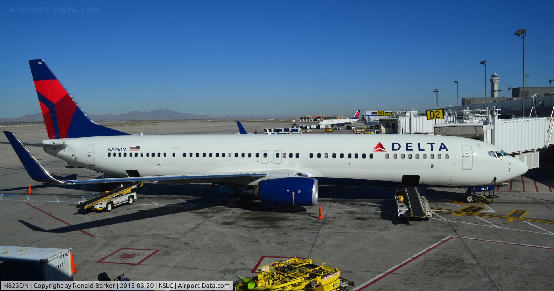 N823DN, 2014 Boeing 737-932/ER C/N 31934, Gate D2 SLC