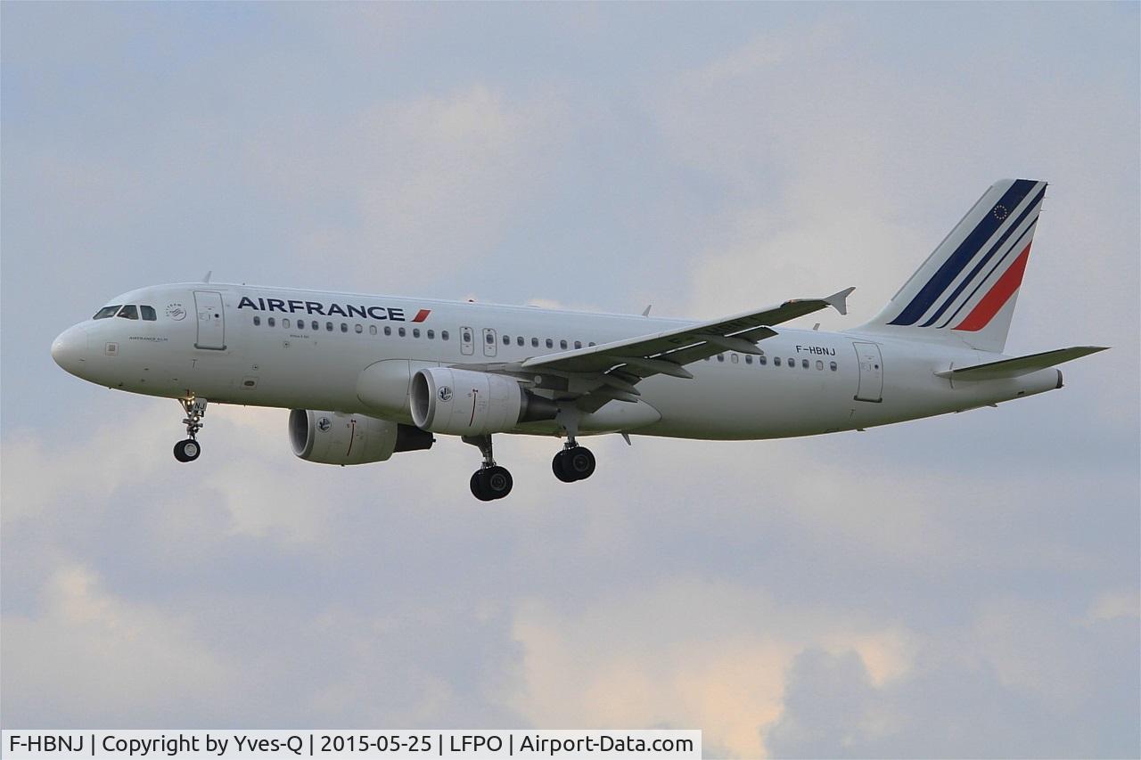 F-HBNJ, 2011 Airbus A320-214 C/N 4908, Airbus A320-214, Short approach rwy 26, Paris-Orly Airport (LFPO-ORY)