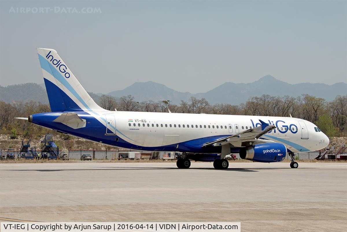 VT-IEG, Airbus A320-232 C/N 4762, Taxiing out for departure to New Delhi.