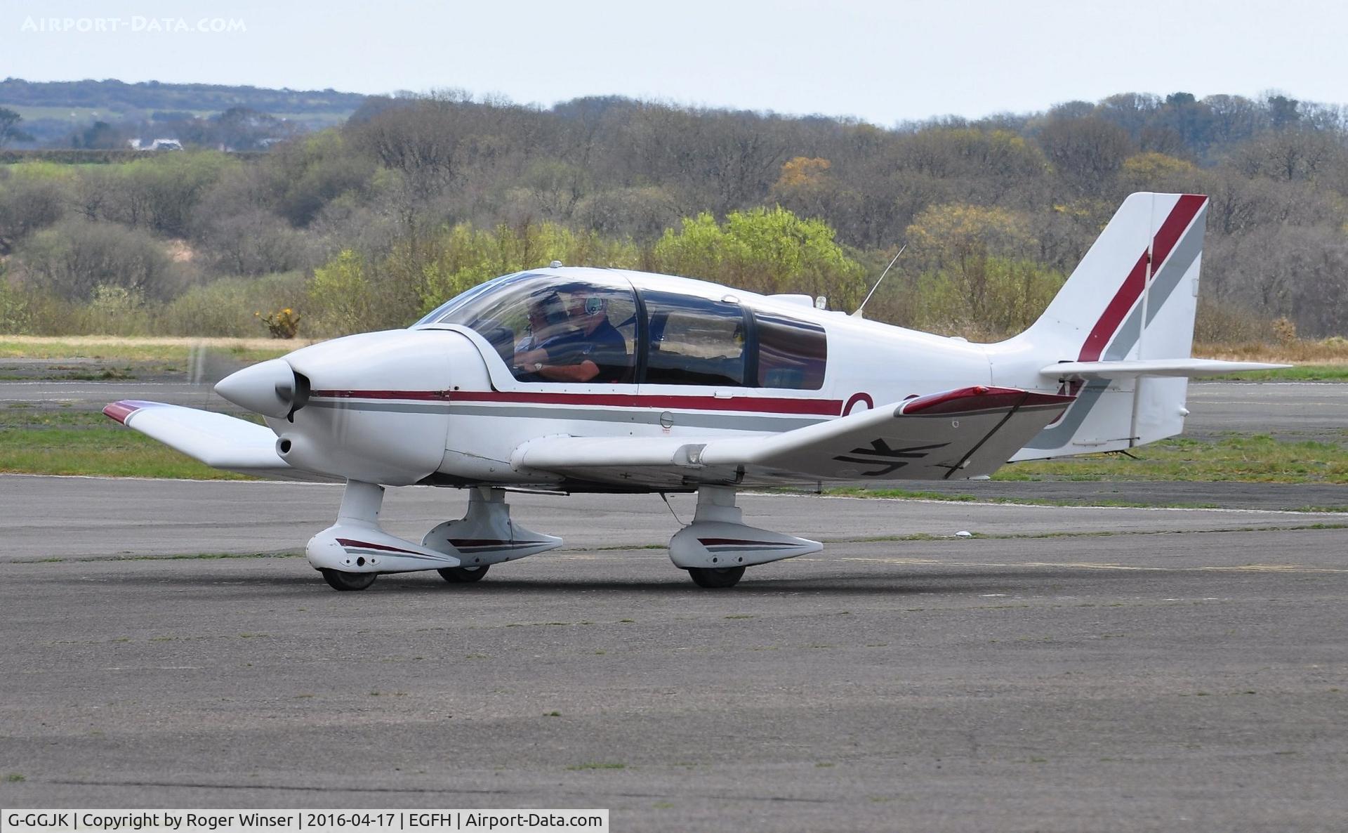 G-GGJK, 1988 Robin DR-400-140B Major C/N 1805, Visiting Robin Major.