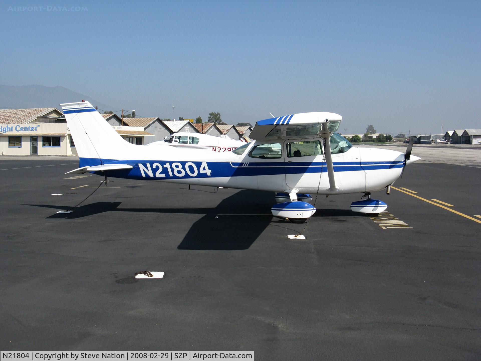 N21804, 1974 Cessna 172M C/N 17264026, Locally-based 1974 Cessna 172M @ Santa Paula Airport, CA