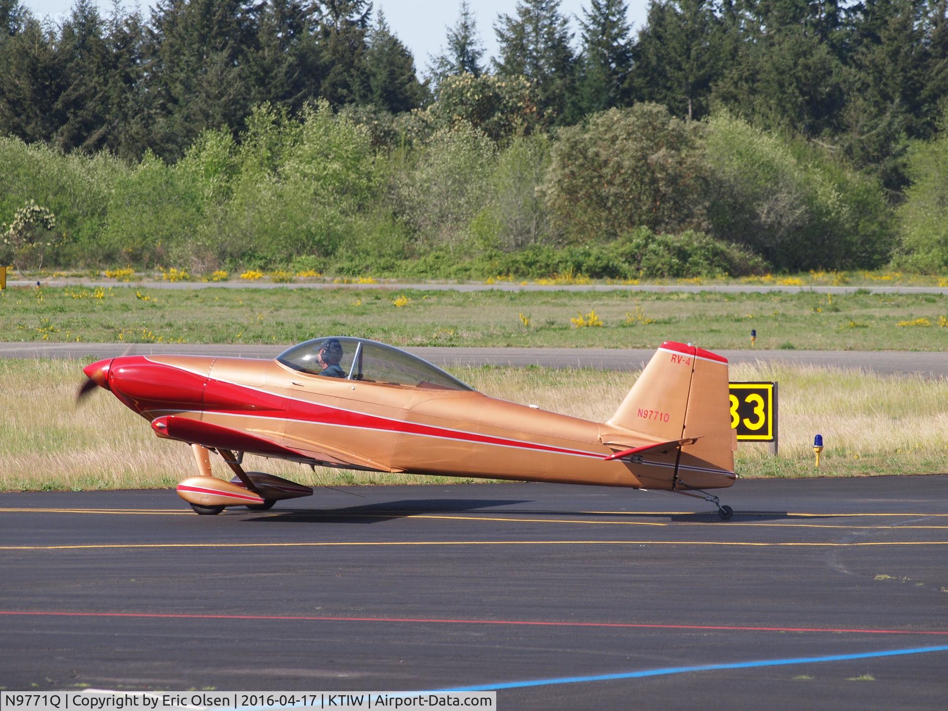 N9771Q, 1988 Vans RV-4 C/N 1254, Vans RV-4 taxing back to it's parking spot.