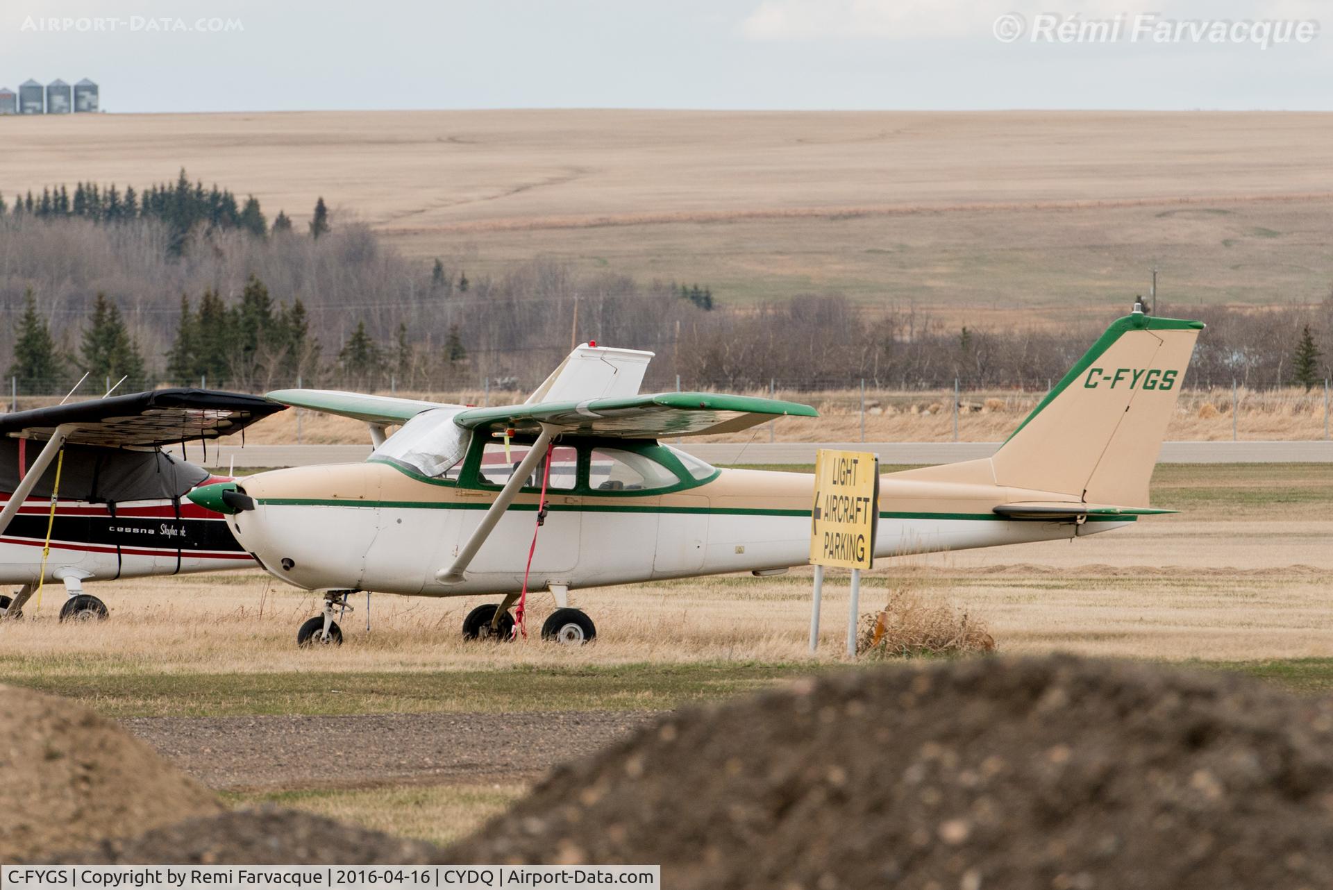 C-FYGS, 1962 Cessna 172D C/N 17249626, In the open.