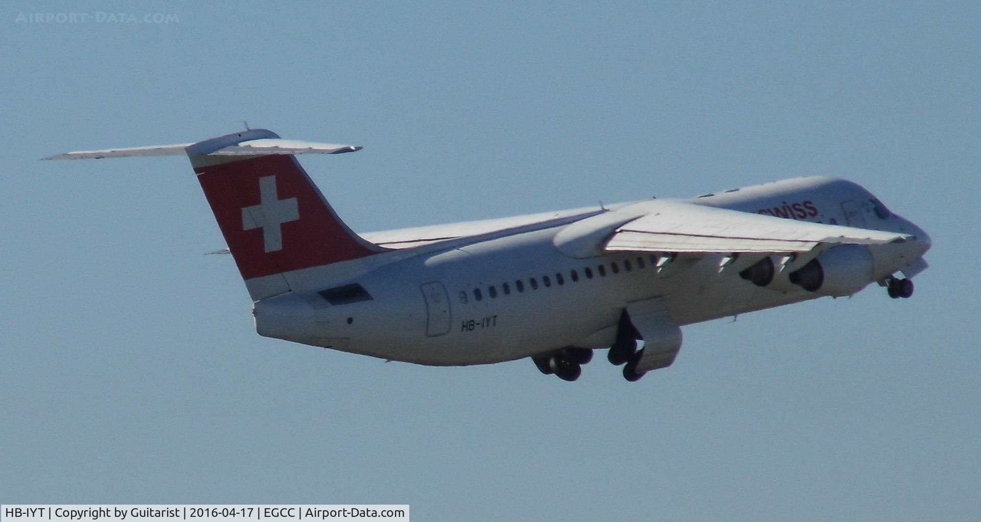 HB-IYT, 2000 British Aerospace Avro 146-RJ100 C/N E3380, At Manchester